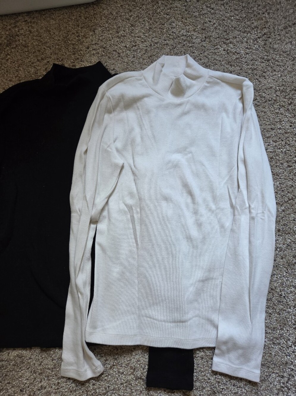 GAP White Ribbed Crewneck Top - Picture 3 of 3